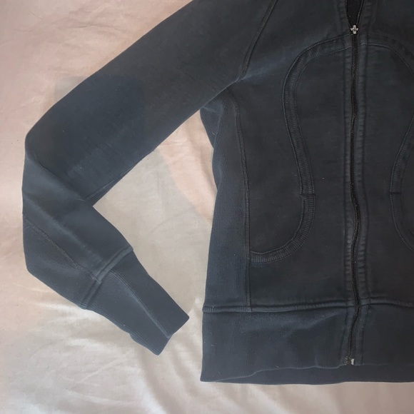 (3/$20) Lululemon black scuba sweater DAMAGED - Picture 3 of 10